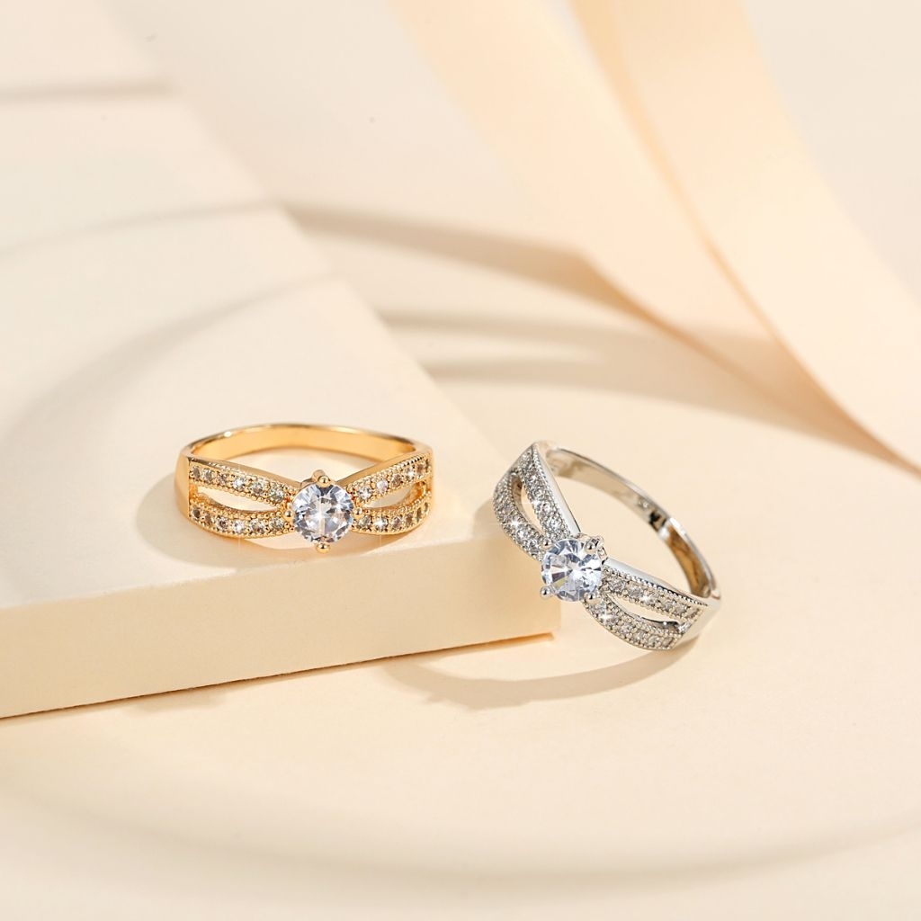 Cincin Permata Baja Emas Dan Perak Titanium Anti Karat Aksesoris Fashion Korean Style Wanita