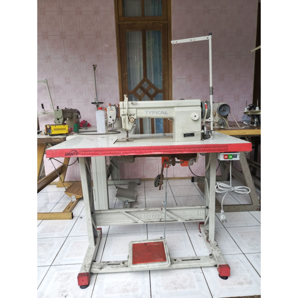 mesin jahit typical servo