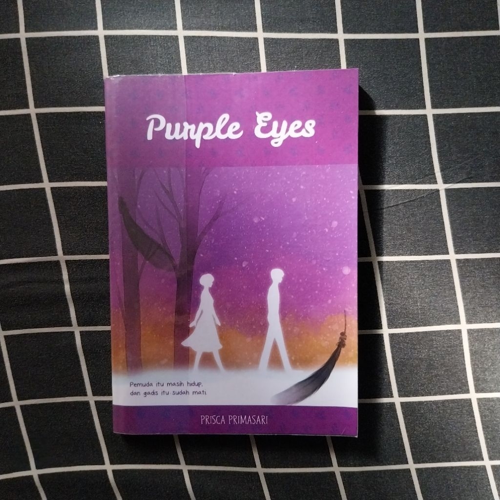 Purple Eyes by Prisca Primasari