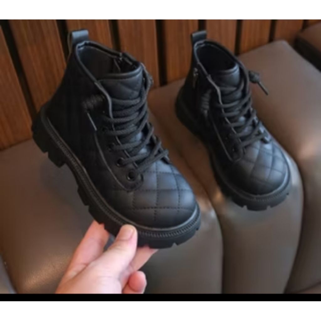 sepatu boots khusus hitam anak perempuan dan laki laki
