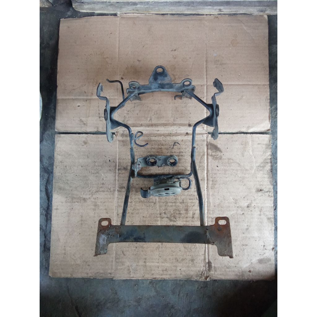 bracket dudukan headlamp Yamaha Vixion old original bekas copotan second