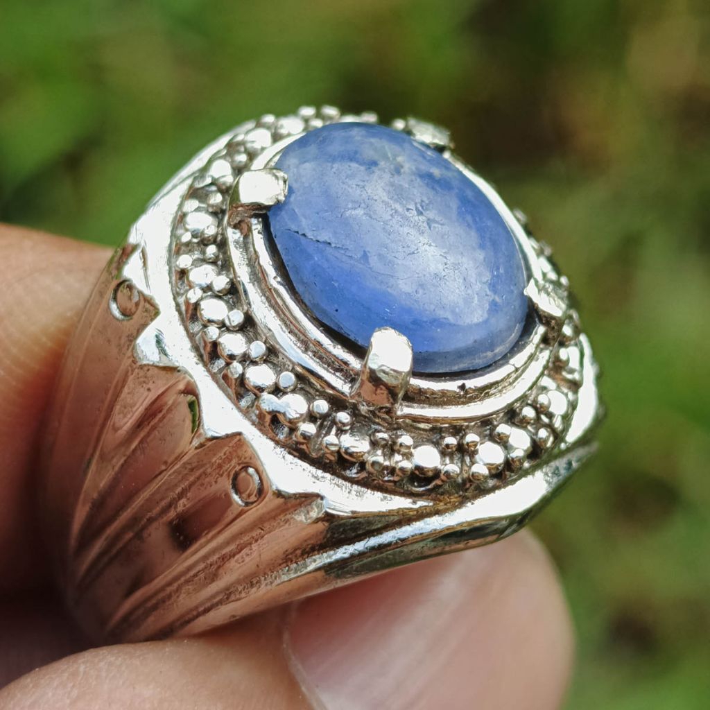 Batu Mulia Natural Blue Sapphire Birma Dim-12 Est 6 Ct Transcluent No Treatment Ring Alpaka