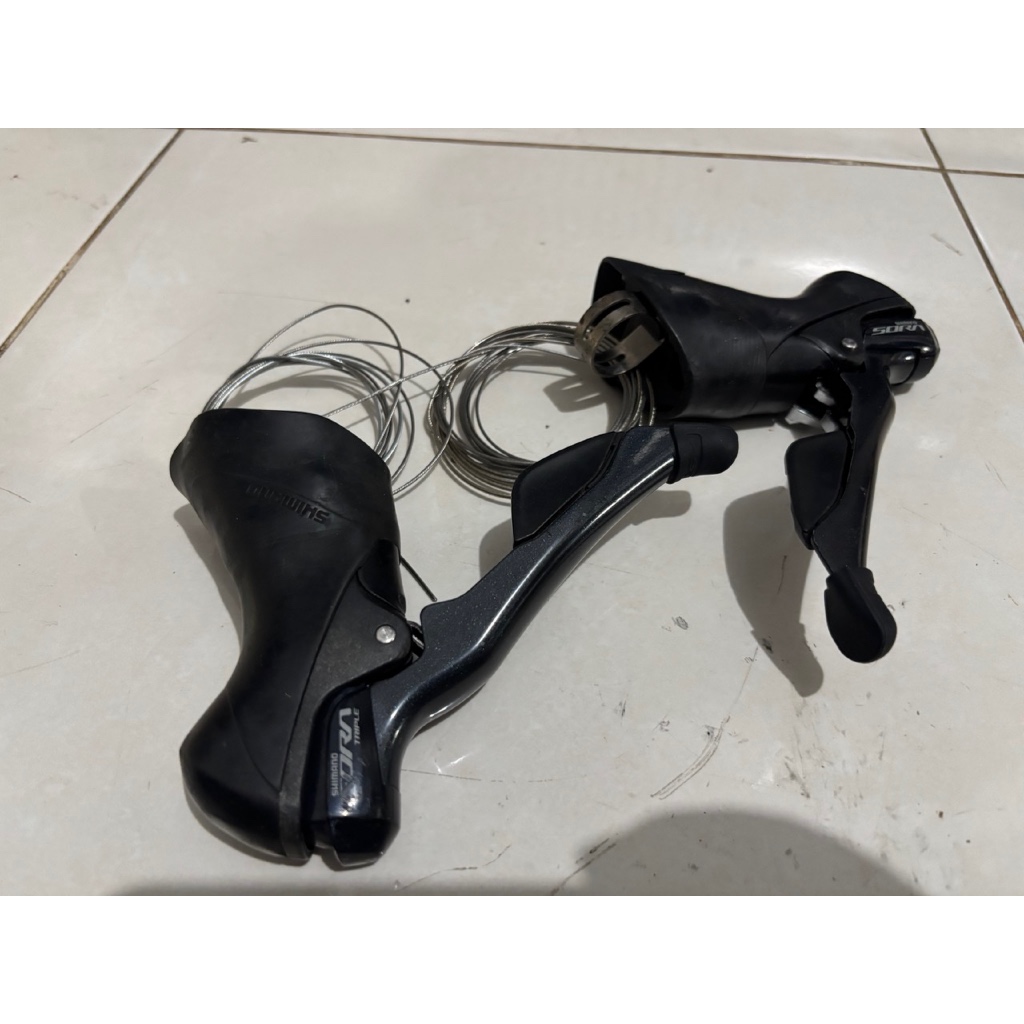 Brifter Shimano Sora ST-R3000 3x9