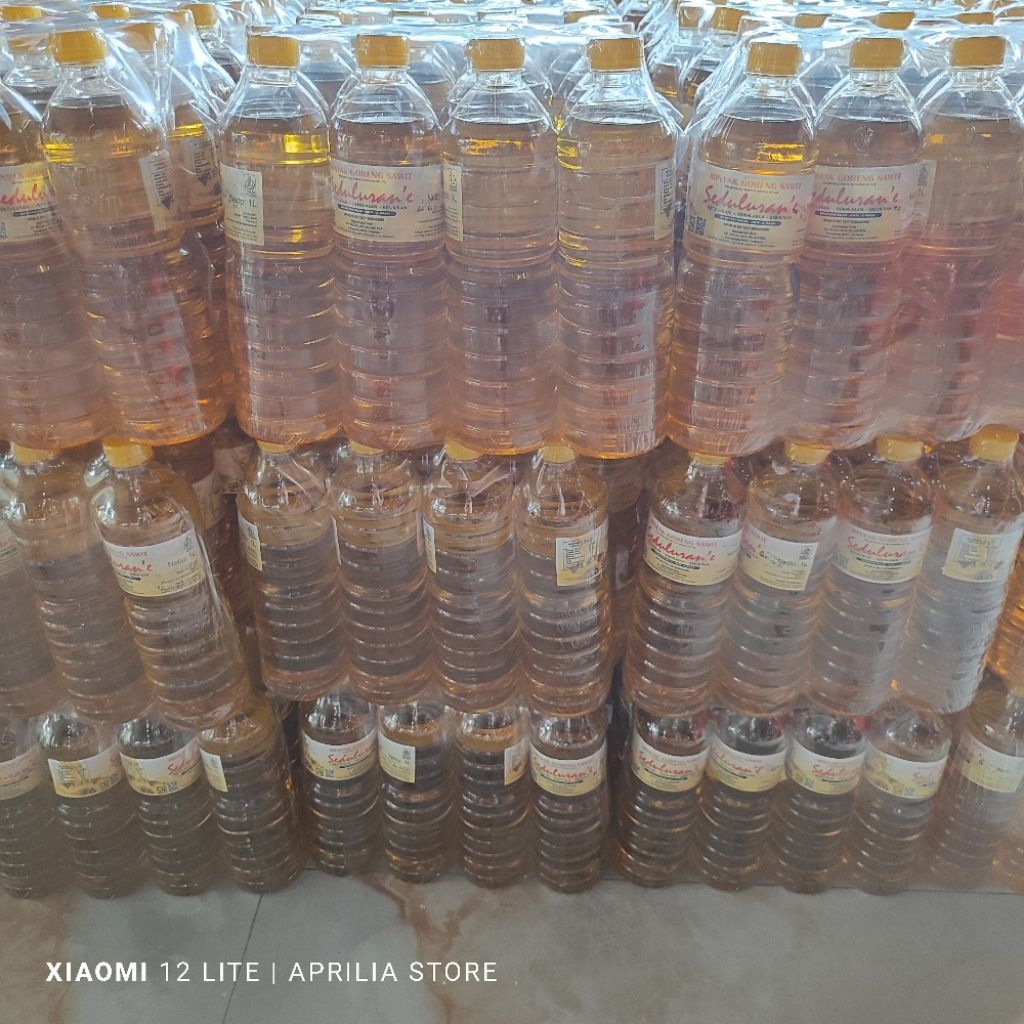 

Minyak Goreng Seduluran 1 krat isi 12 botol (12x1L)