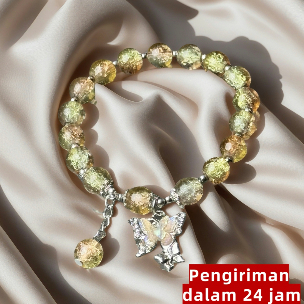 kuning kupu-kupu Fantasi Gelangnya.  Gelang kuning  Gadis gelang