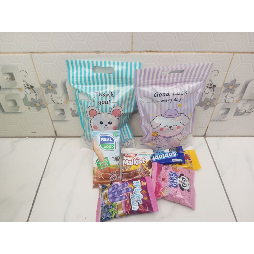 

Hampers Snack Ulang Tahun Anak/ Bingkisan Snack Anak M