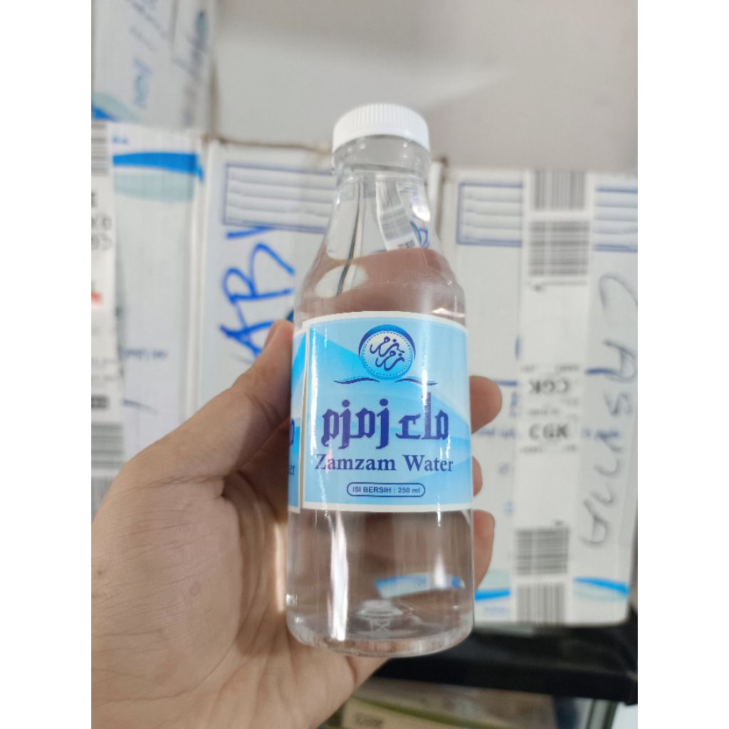 

Air Zamzam Asli Original Botol 250ml