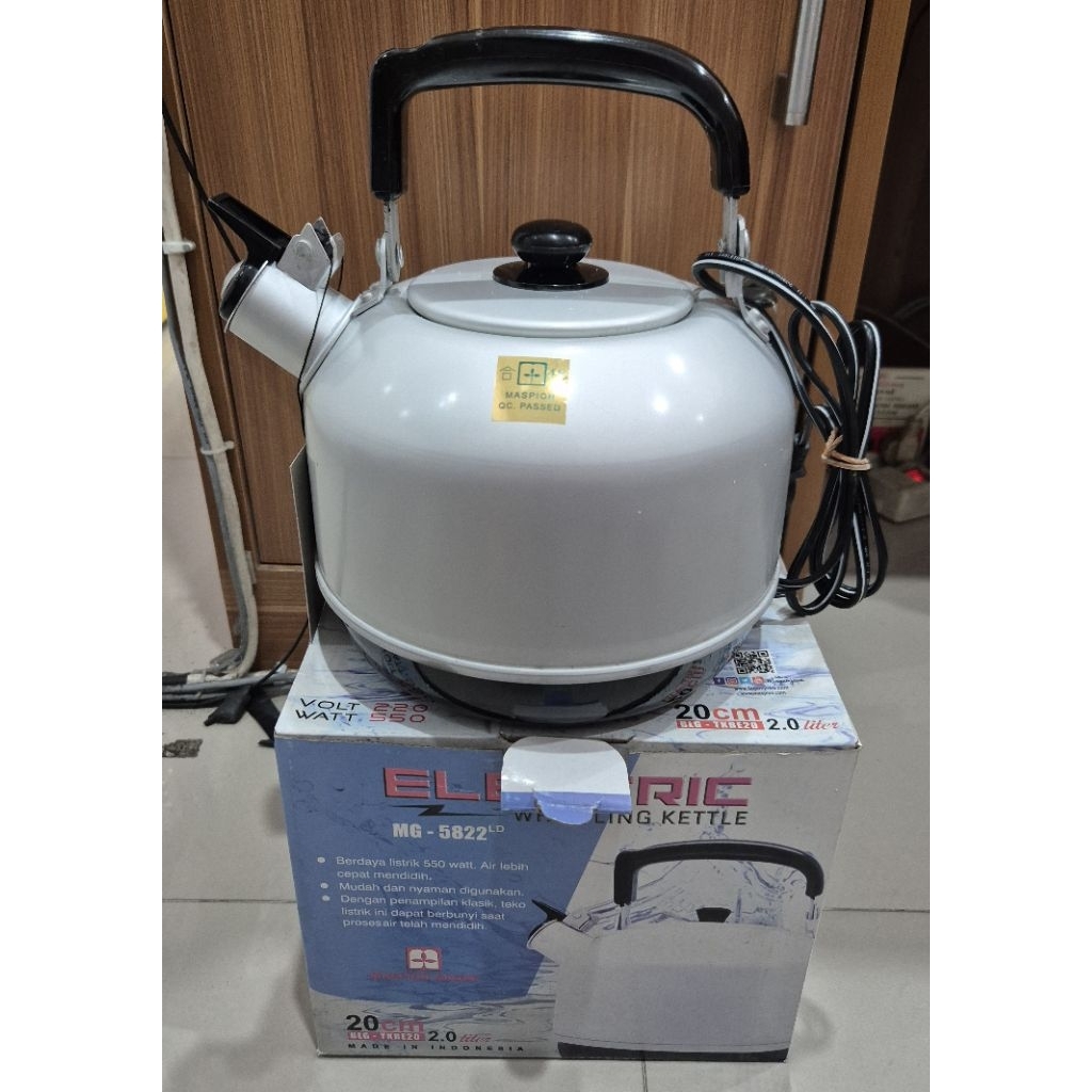 Teko Listrik Kettle Electric Maspion 20cm