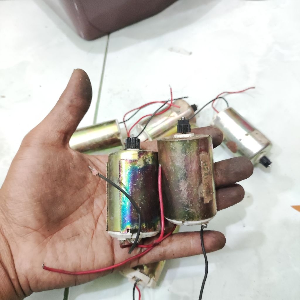 EM-2  EPSON JAPAN DC MOTOR PERMANENT MAGNET MOTOR 12V-24V DC 1200RPM