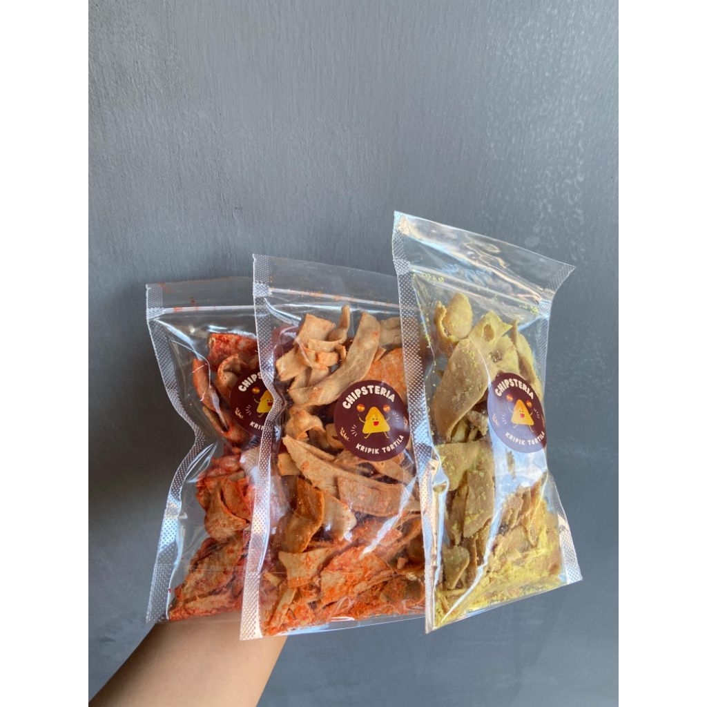 

Kripik Tortilla Chipsteria