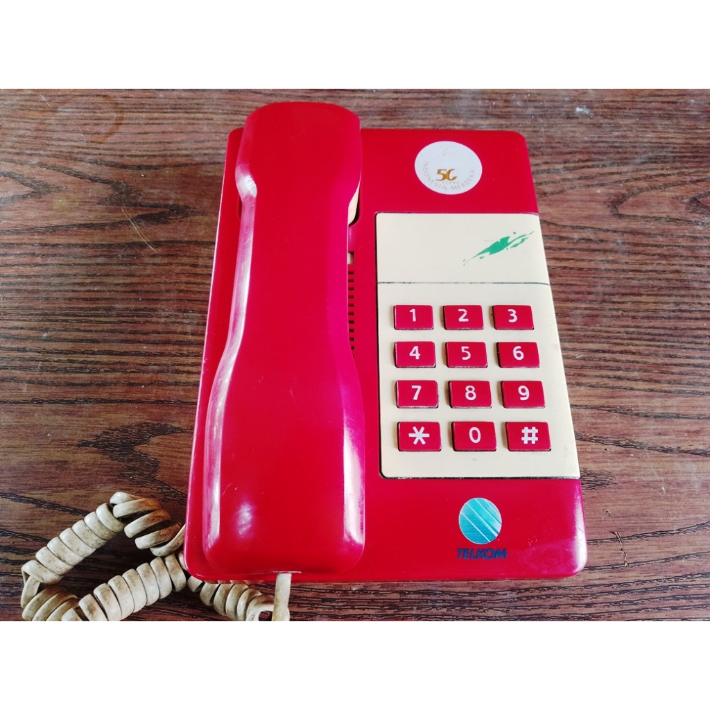 Telepon 50 tahun Indonesia Merdeka display aja