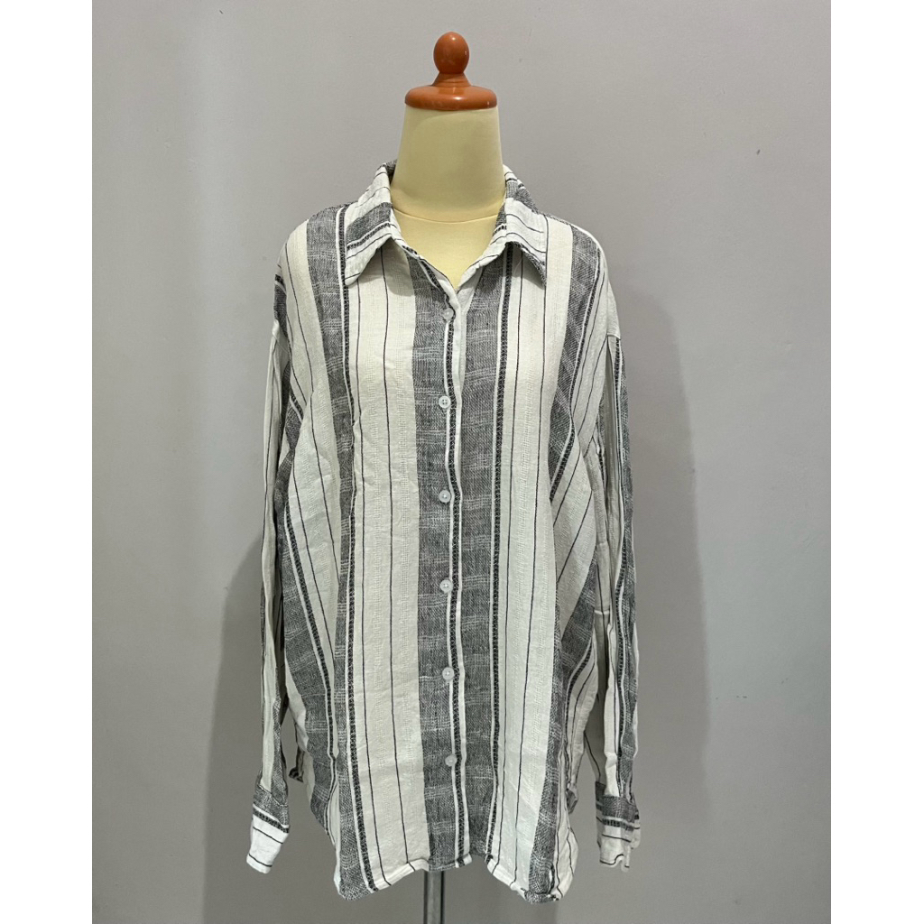 PRELOVED - OVERSIZED SHIRT - KAIAHATI