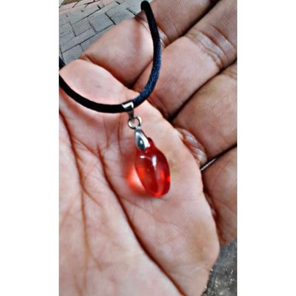 kalung merah siam delima kuncup kembangkantil.