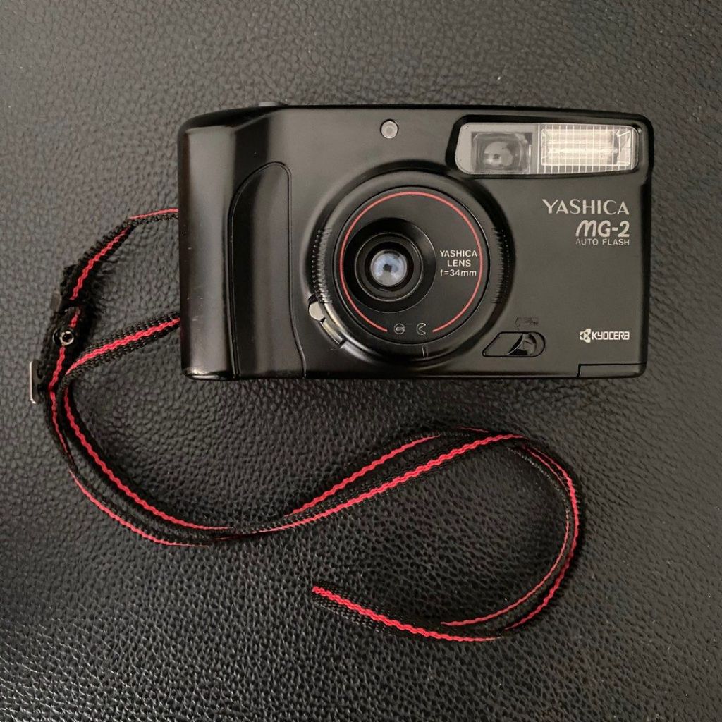 Kamera Analog Yashica MG-2