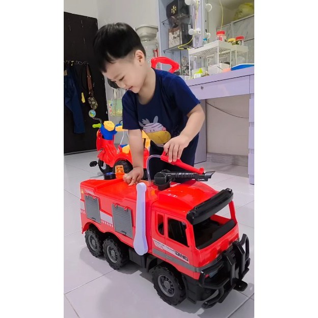 SHP690/Mainan Anak Dorong SHP BLAMBIR 690 Rescue Ride On Truck Dino SHP690/Mainan Mobil Duduk Damkar