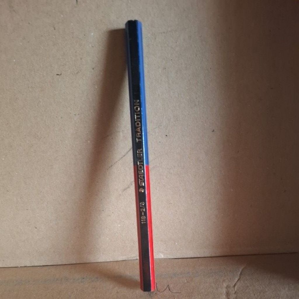 

pensil pola/ pensil merah biru BESAR STAEDTLER118-2/3