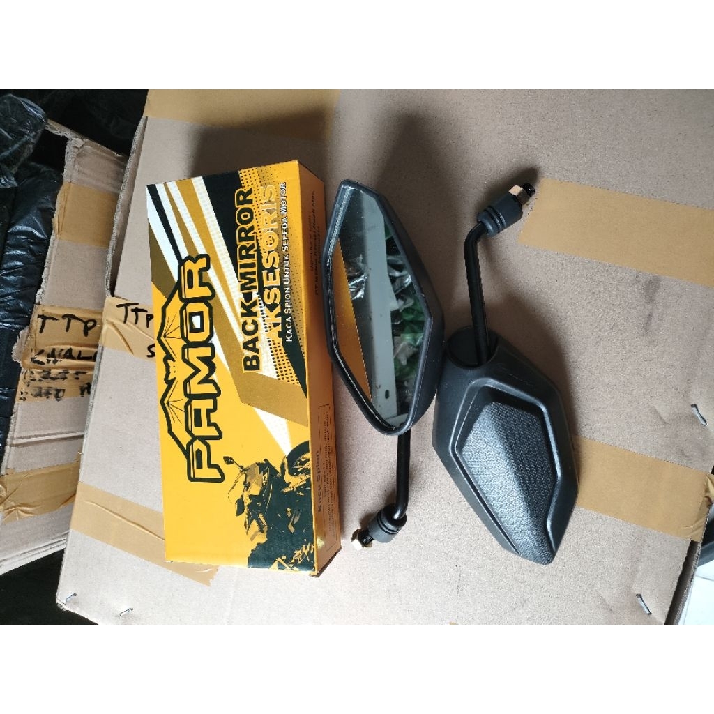 spion standar  vario 150. kaca spion honda vario 150