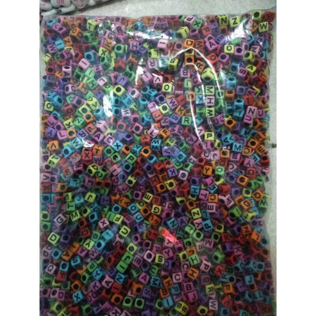 MOTE MANIK PAYET KOTAK WARNA WARNI ABJAD HITAM 1 PON