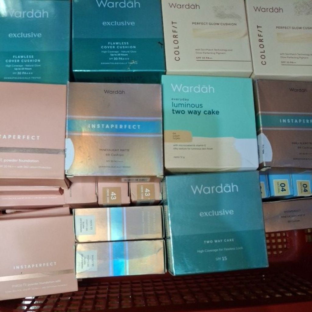 WARDAH CUSHION BEDAK PADAT TWC EXCLUSIVE INSTAPERFECT COLORFIT