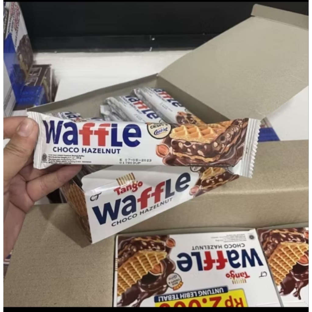 

WAFFLE COKELAT WAFER 1 KOTAK ISI 12PCS
