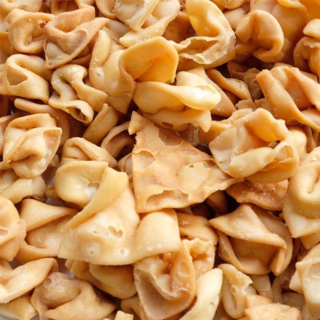 

Keripik bawang pangsit goreng kriuk gurih kemasan 100 gram