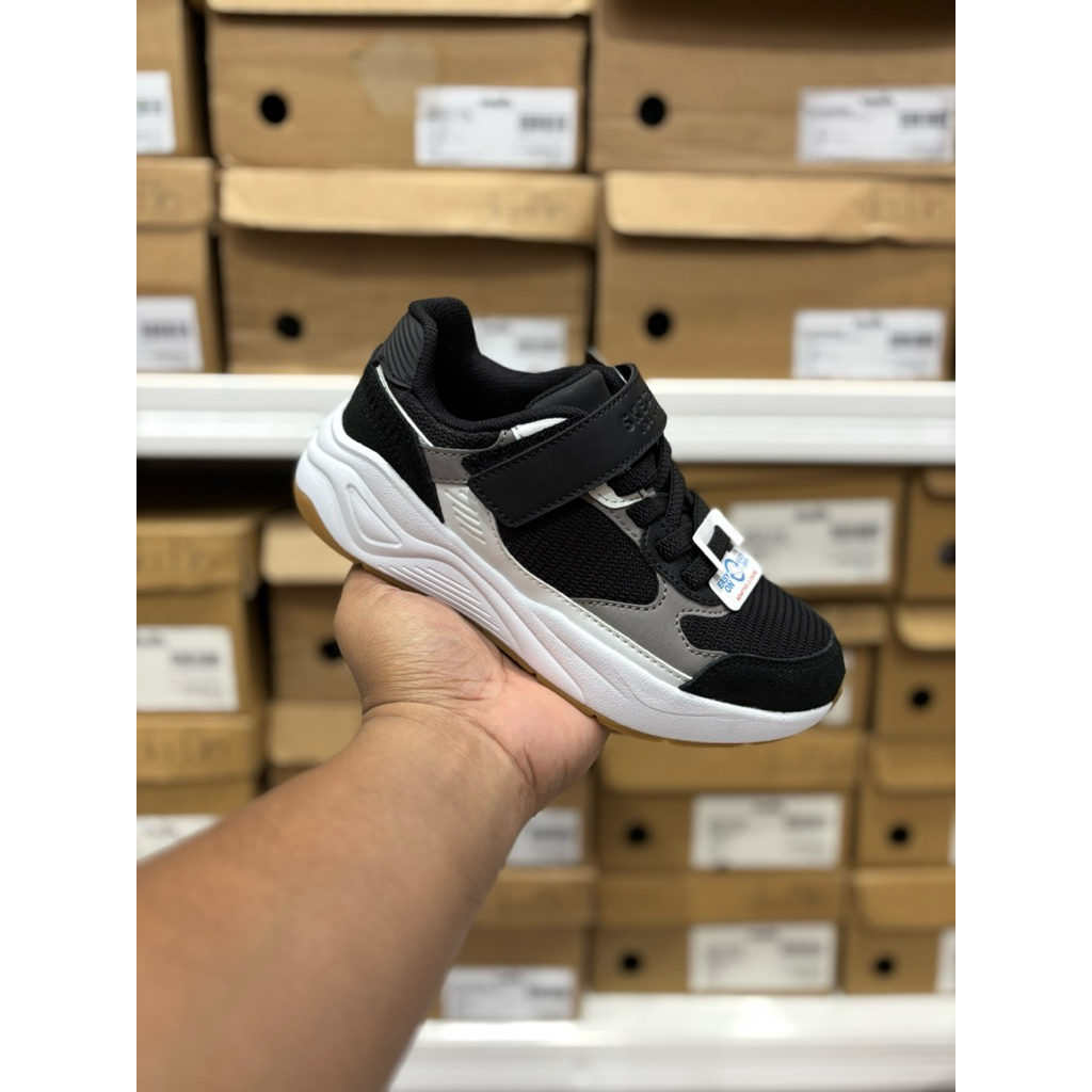 SEPATU ANAK KIDS SKECHERS NOVA JOGGER CHROMA SMOOTH BLACK WHITE GREY SKE406148L/BKWG ORIGINAL BNIB S