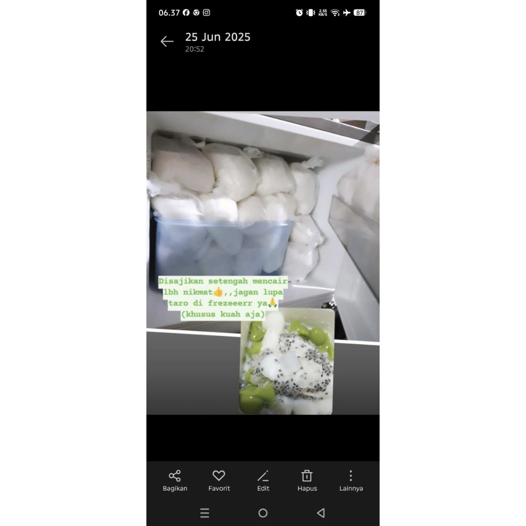 

Es kelapa jelly segar/coconut jelly/dessert/pandansuji/agaragar