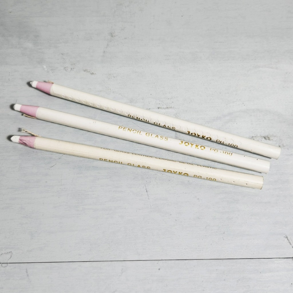 

Pensil Kaca Glass Pencil Joyko Putih