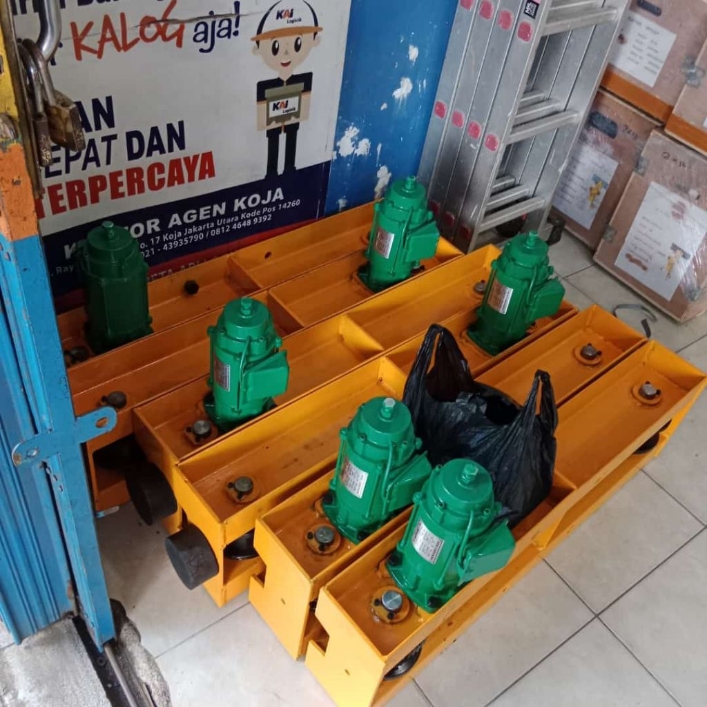 saddle end carriage / saddle hoist crane 2 ton Weka Germany