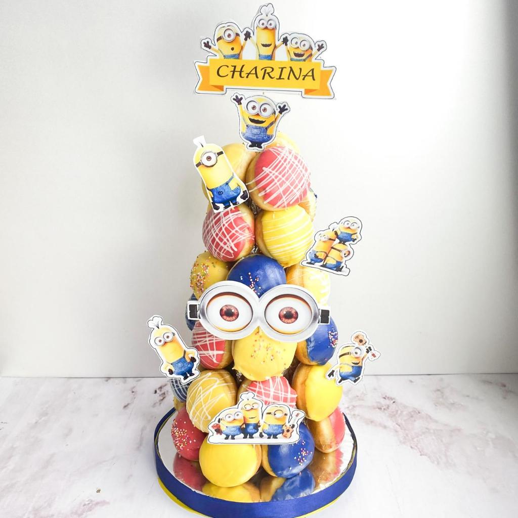 

Donat Ulang Tahun/Donat Birthday/Donat Tower Tema Minion/Donat Birthday Jakarta