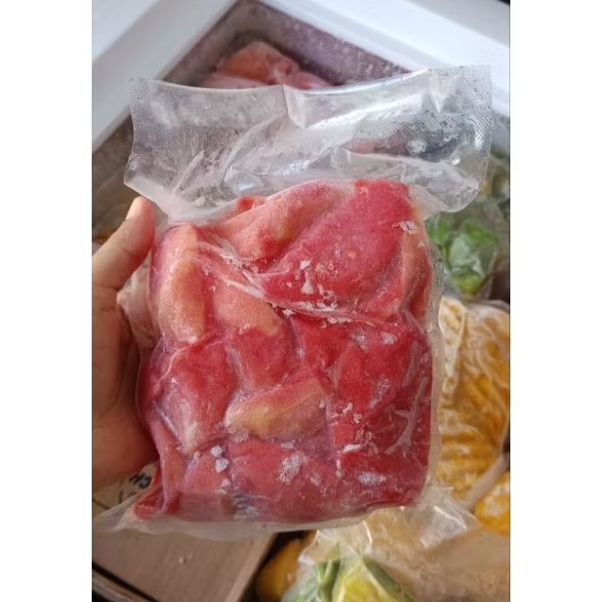 

FROZEN buah jambu merah 500gr/ jambu merah biji frozen/ jambu biji/ guava fruit frozen