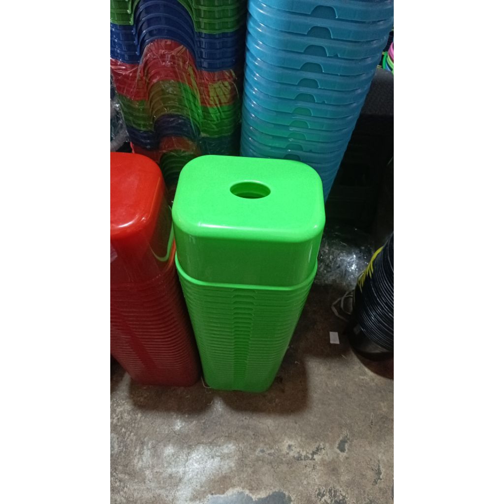 Kursi jongkok kotak // kursi anak anak kecil