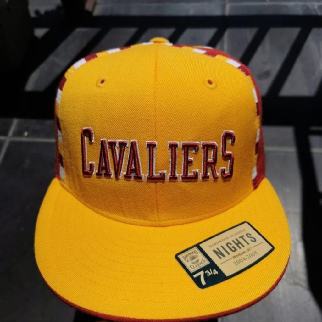 Topi Reebok Logo Cavaliers NBA