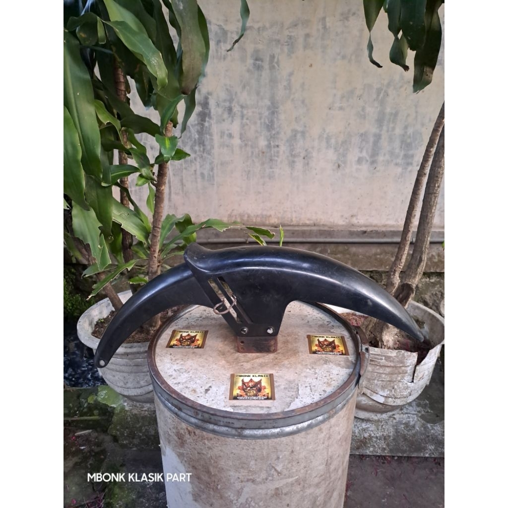 spakbor depan gl pro gl max ORIGINAL spakbor depan honda gl pro max spakbor depan honda glpro glmax 