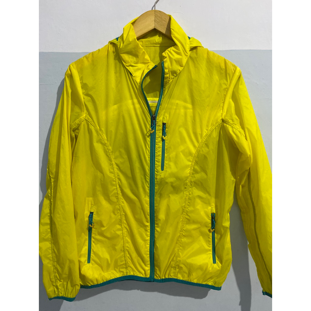 Jaket parasut for running thrift