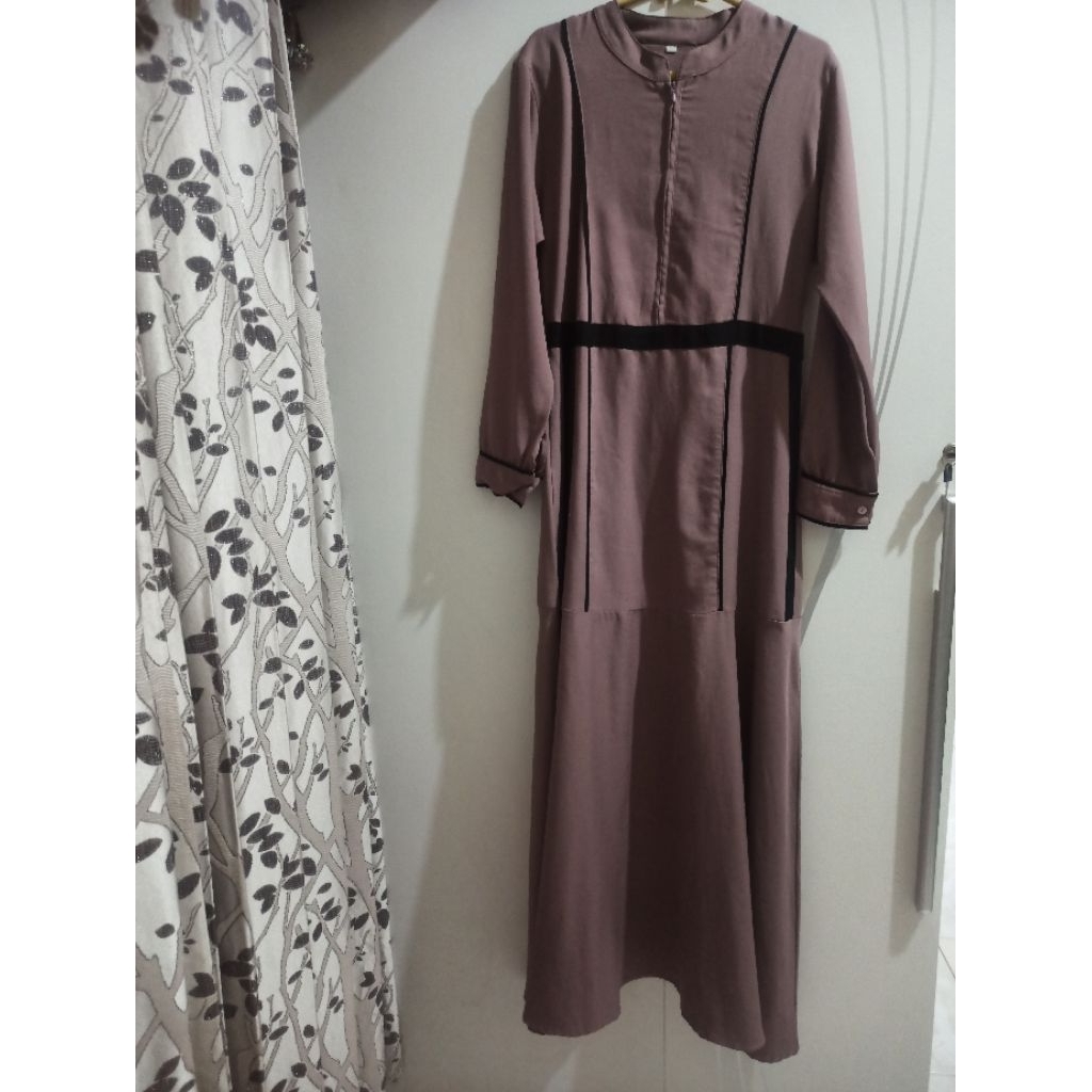 [PRELOVED] Gamis warna Dusty Purple