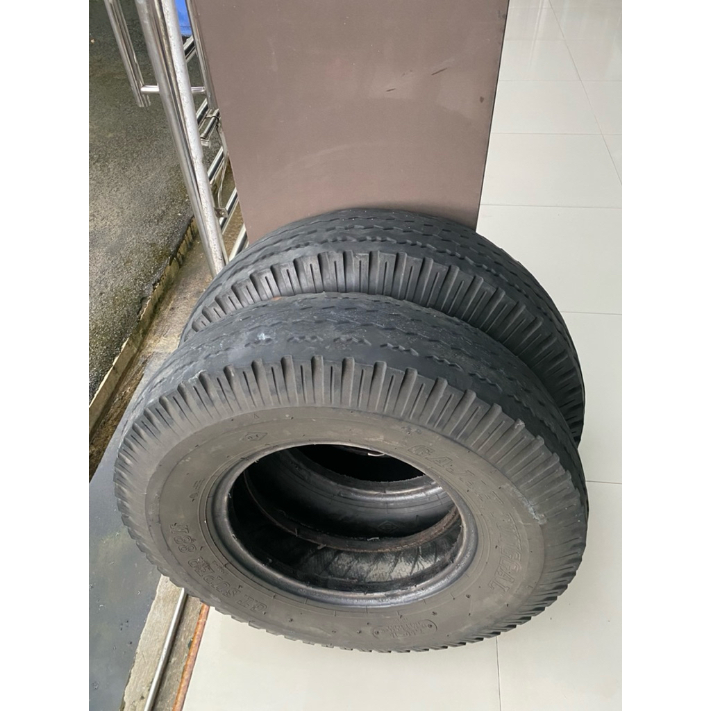 BAN BEKAS TRUK ENGKEL ORIGINAL COPOTAN HARGA SET 2 PCS