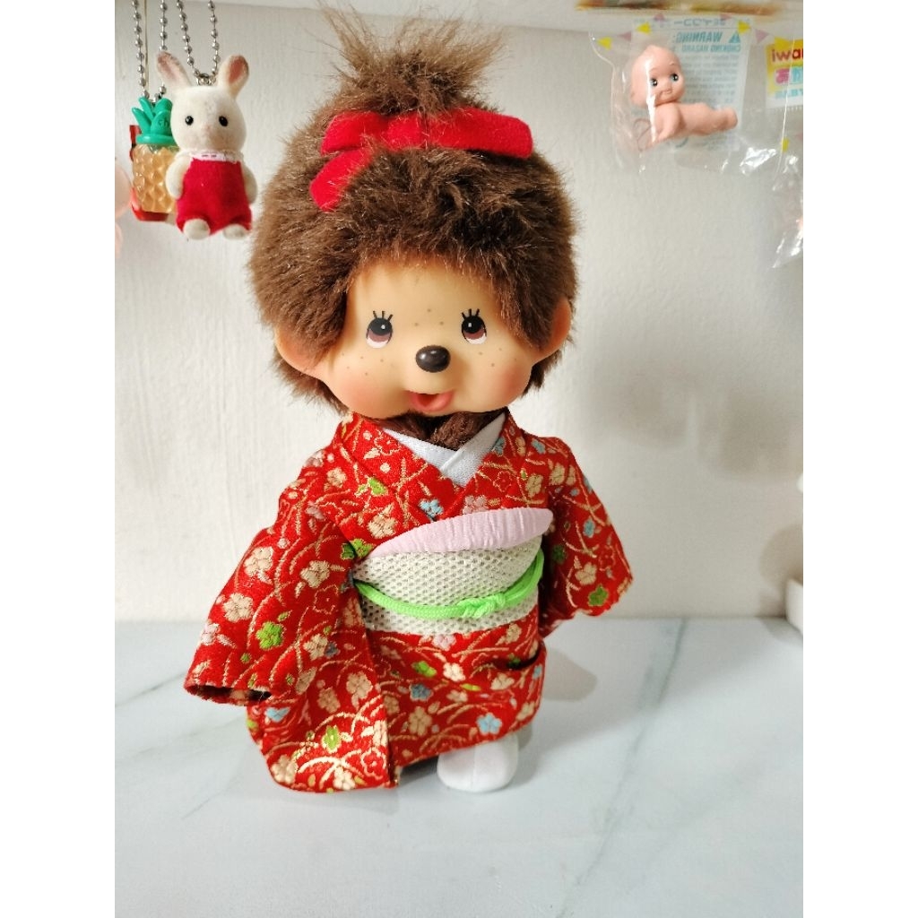 Monchichi Sekiguchi kimono merah