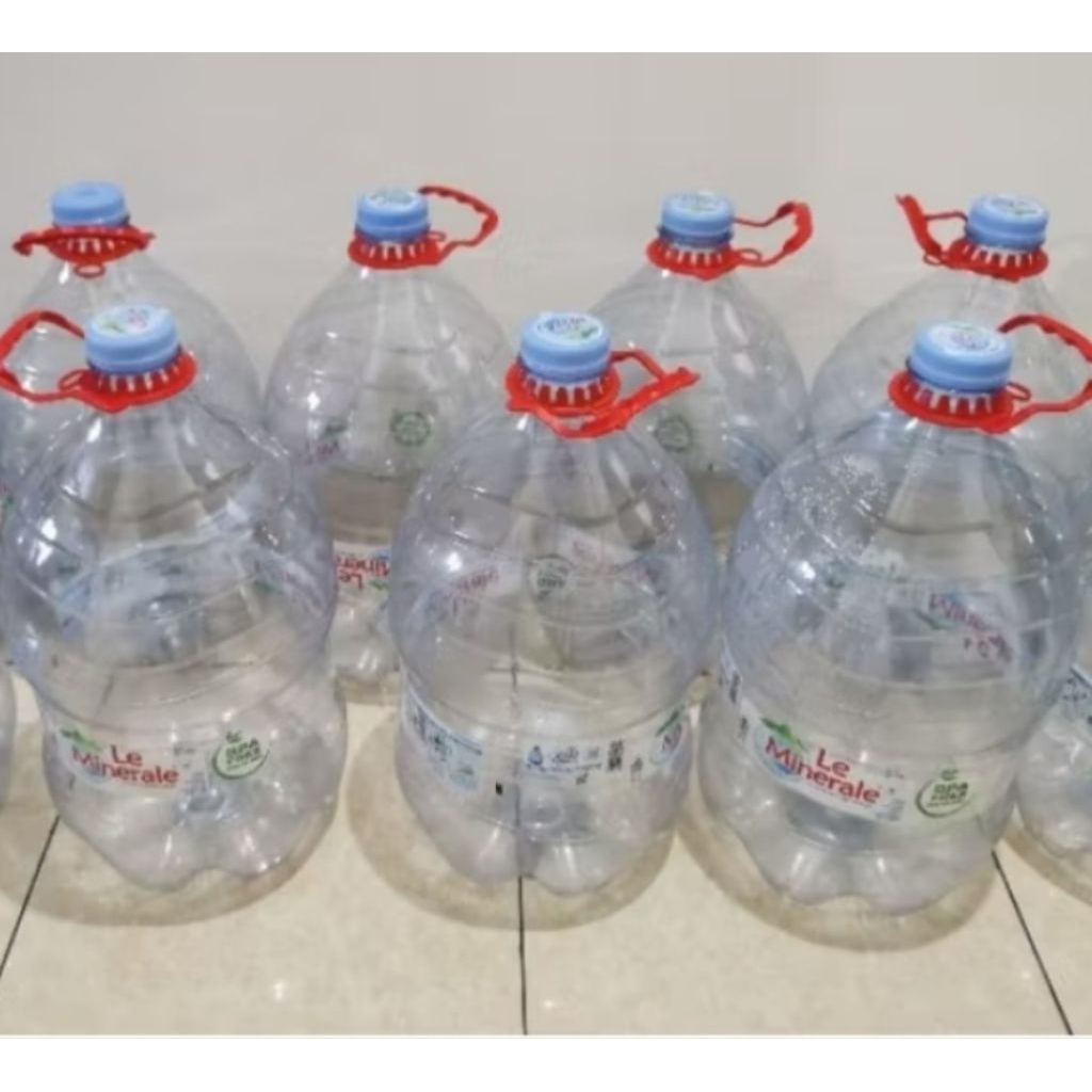 galon le mineral kosong