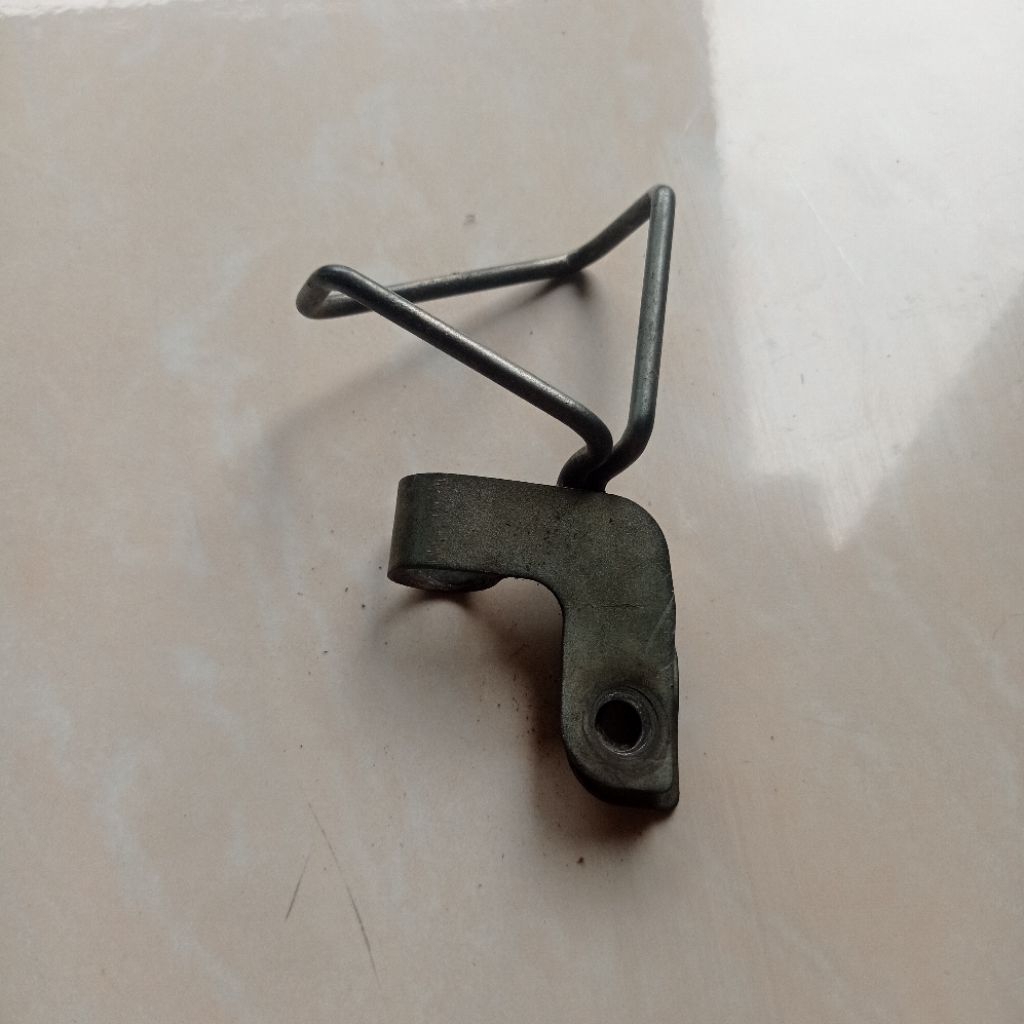 klem selang rem depan Vixion new