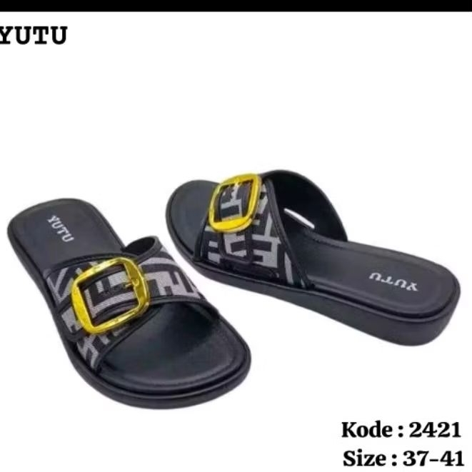 sandal slop wanita yutu motif gesper emas