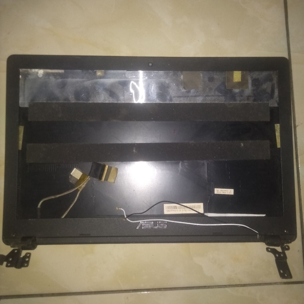 Frame lcd dan cover laptop asus x550z