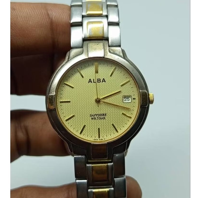 Alba Jam Tangan Original untuk Ladies dengan Tampilan Sapphire WR 5 BAR dan Desain Elegan