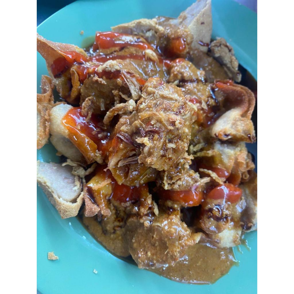 

Batagor Gemoy Telur Kuah Kacang