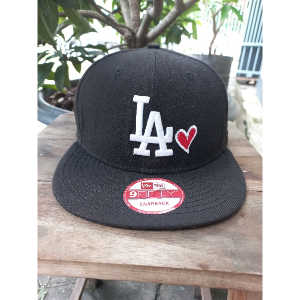 Preloved Topi MLB LA Doggers Setelan 9Fiffty OSFM