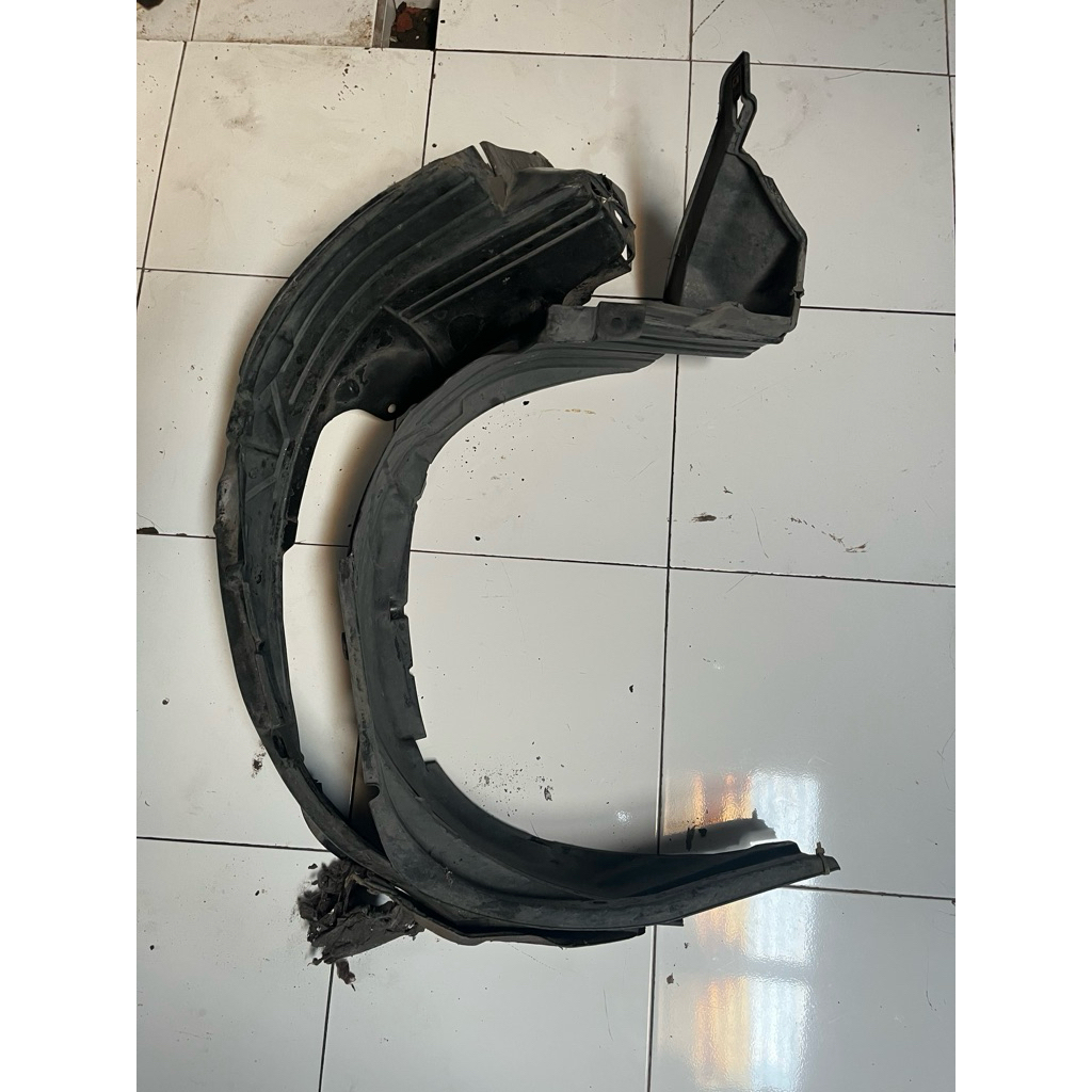 Inner fender depan honda crv gen 2