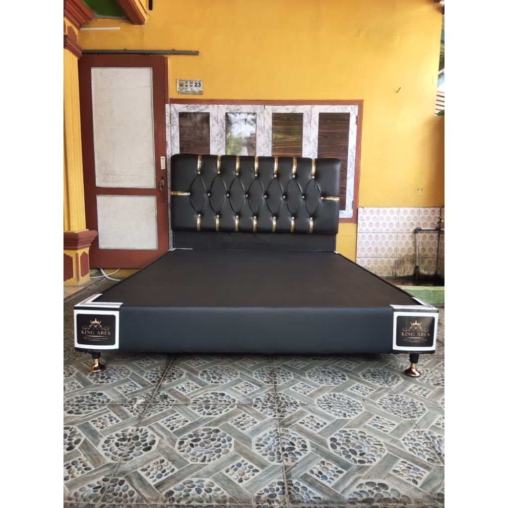 Divan Kasur Ukuran 160x200 divan tempat tidur modern List gold minimalis termurah cirebon brebes teg
