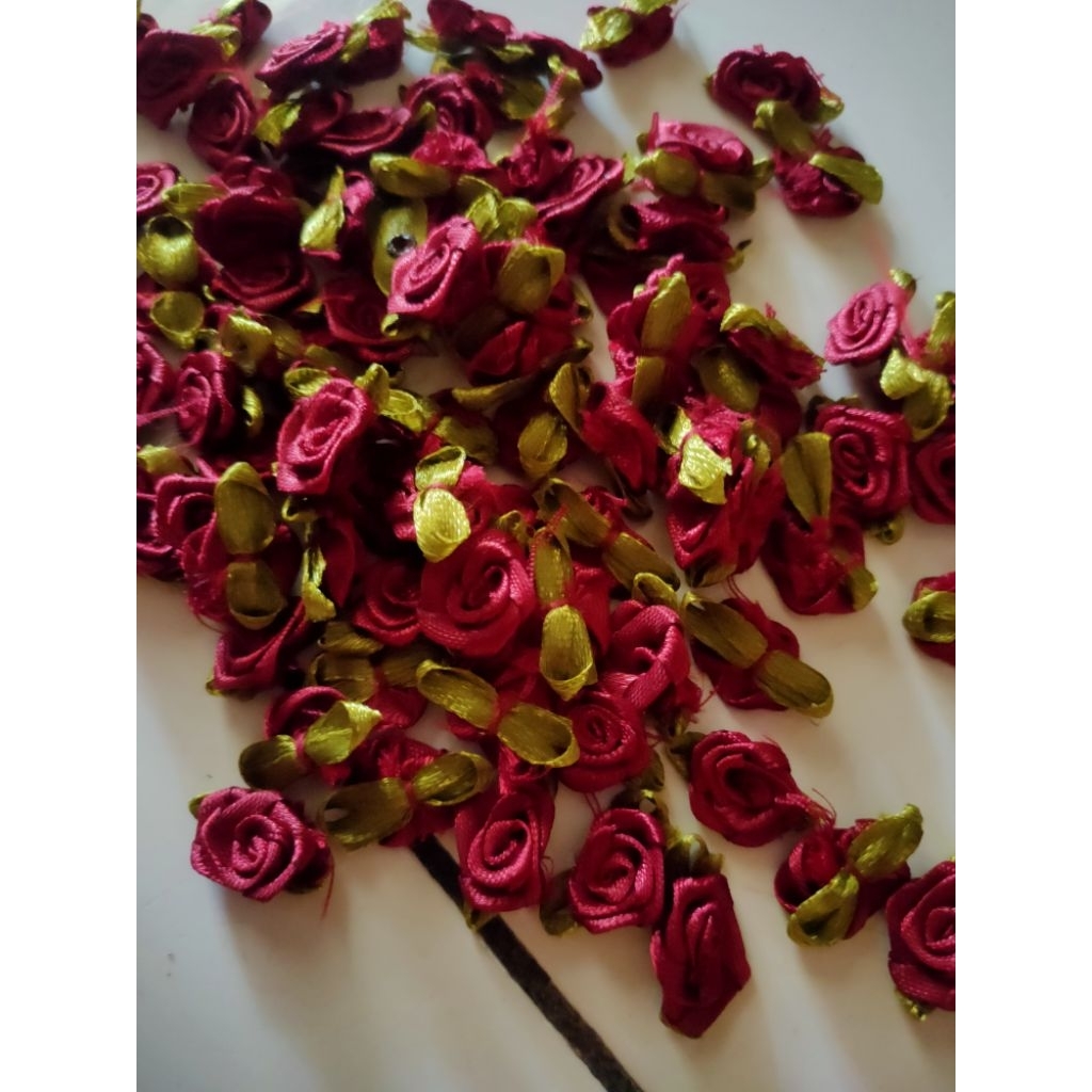 

mawar merah pita mini (10pcs)