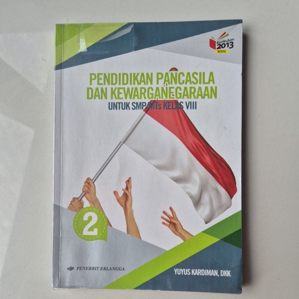 Buku PPKN kelas SMP 2 / VIII Erlangga preloved