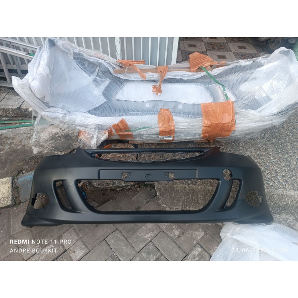 Bemper Ori Jazz Vtec copotan depan